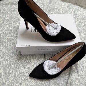Dream Pairs 7.5 Suede Black Pointed Toe Pumps